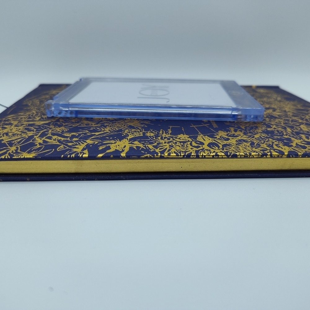 Dior Holiday Gift Set Journal NIP & Dior Joy Limited Edition Holographic Card - Picture 3 of 4